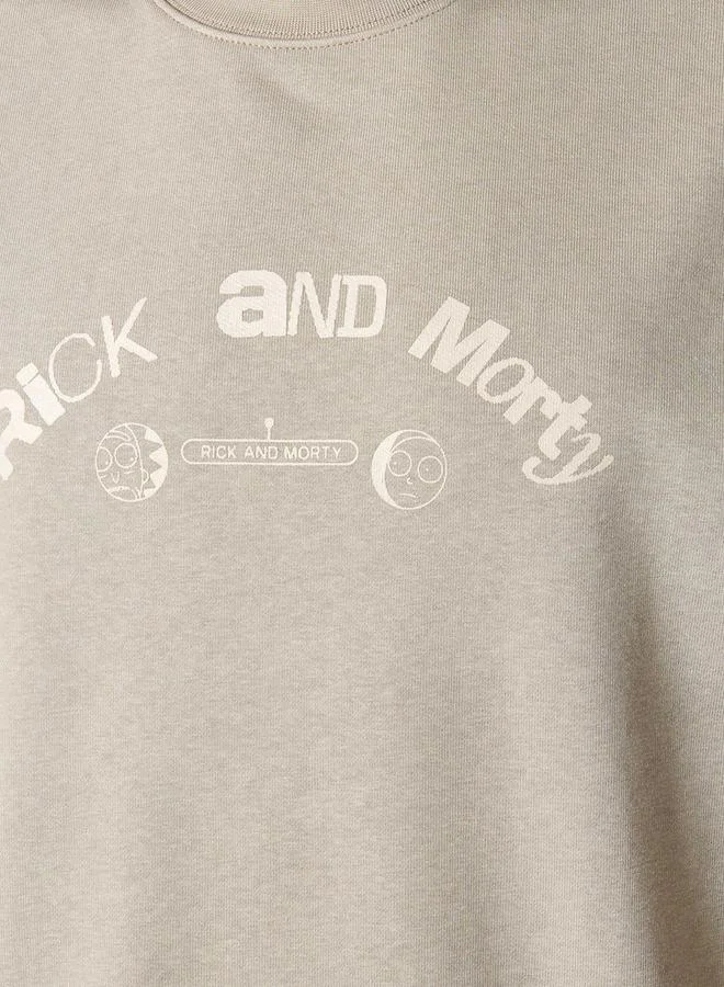 اس بي كاركترز Men Relaxed Fit Crew Neck Short Sleeve Rick and Morty Print T-shirt
